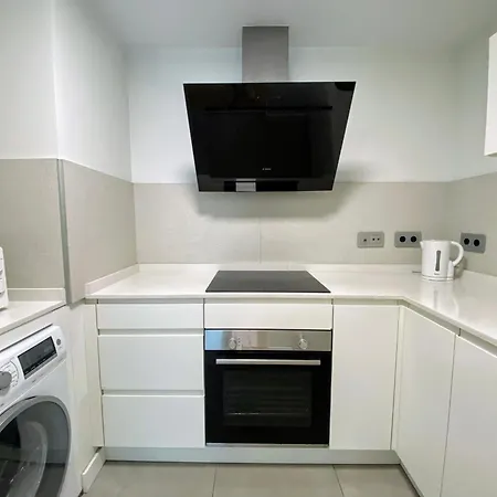 A48d Luxury By Wave Apartment *